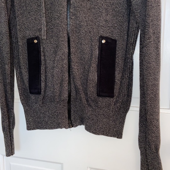 Guess Zip Up Hooded Sweater - Picture 3 of 5